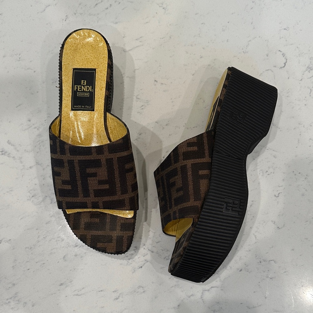 Fendi vintage platform slides